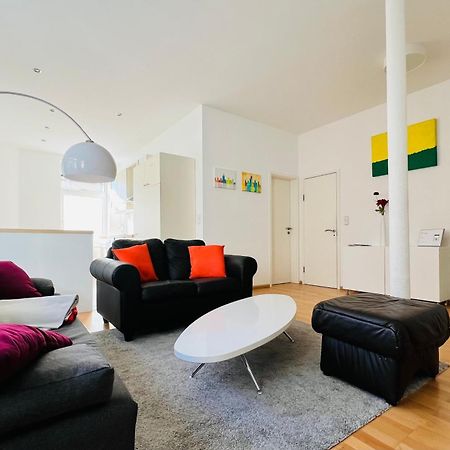 Grosses Und Helles Innenstadt Apartment - Ferienwohnung Бад-Хомбург-фор-дер-Хёэ Экстерьер фото
